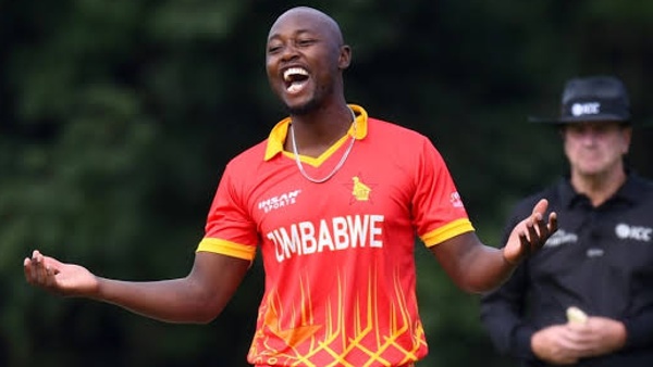 പ്രോസ്പര്‍ ഉത്സേയ (സിംബാബ്‌വെ)