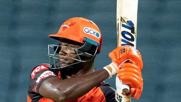 റൊമാരിയോ ഷെഫേര്‍ഡ്