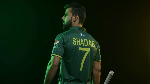 ഷബാദ് ഖാന്‍ (പാകിസ്താന്‍)