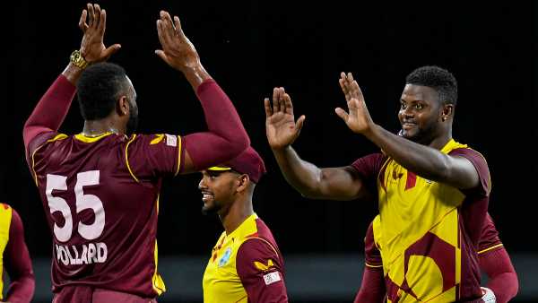 വെസ്റ്റ് ഇന്‍ഡീസ് (2007 ടി20 ലോകകപ്പ്, 2022 ടി20 ലോകകപ്പ്)