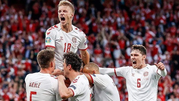 സര്‍പ്രൈസ് പാക്കേജ്