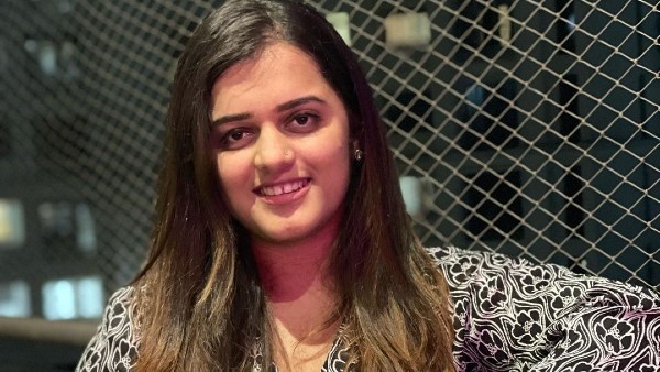 ദെവിഷയുടെ ആദ്യകാല ജീവിതം