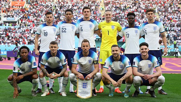 കിരീടം ഇംഗ്ലണ്ടിന്