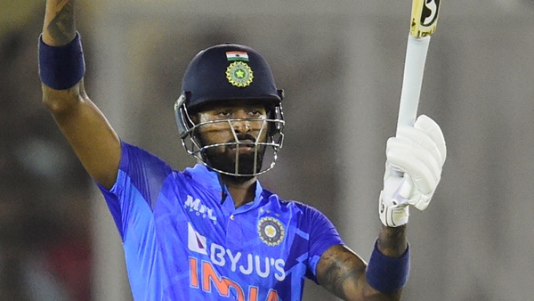 അടുത്ത എതിരാളികള്‍.