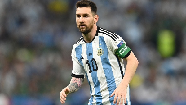 മെസ്സിയുടെ ഫ്രീകിക്ക്