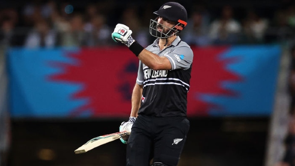 രക്ഷകനായി മിച്ചെല്‍