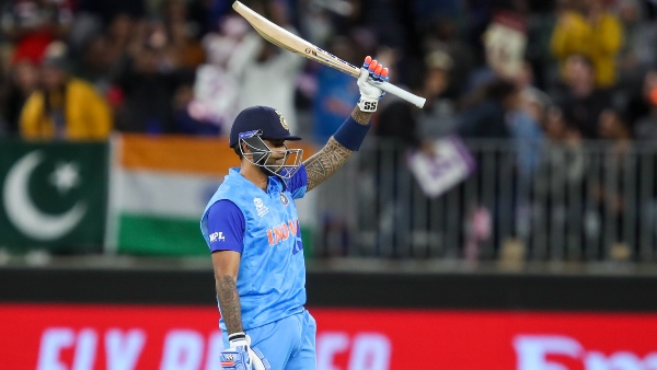 ഫിഫ്റ്റിക്കു ശേഷം കൊടുങ്കാറ്റാവും