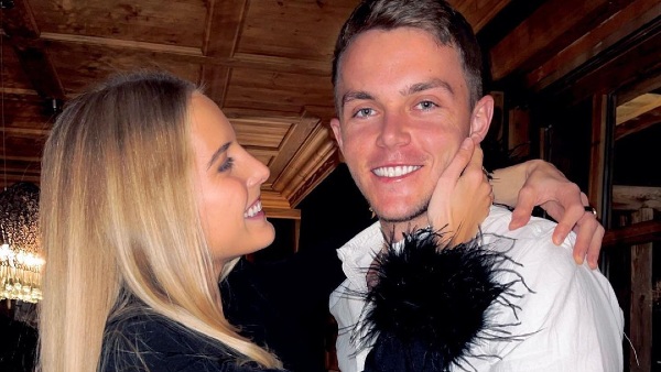 ഇസബെല്ല സൈമണ്ട്‌സ് വില്‍മോട്ട്