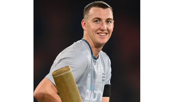 പാക് ജേര്ണലിസ്റ്റിന്റെ ട്വീറ്റ് പാക് ജേര്ണലിസ്റ്റിന്റെ ട്വീറ്റ്