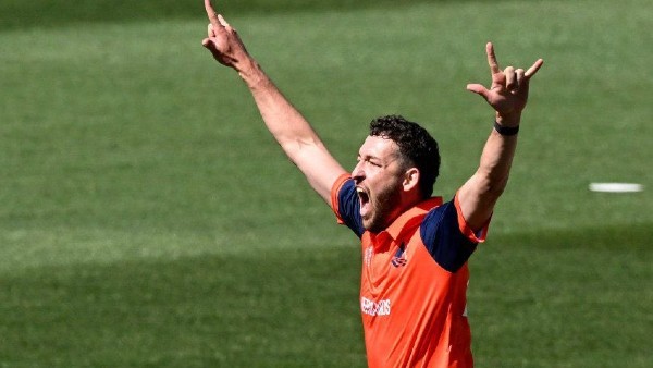 പോള്‍ വാന്‍ മിക്കീരന്‍