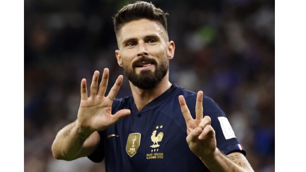 മുന്നിലെത്തി ഫ്രാന്‍സ്