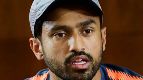 കര്‍ണാടക ടീമിലും ഇടമില്ല