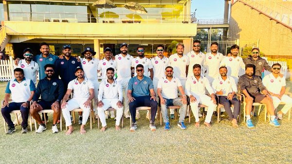 323 റണ്‍സ് വിജയലക്ഷ്യം