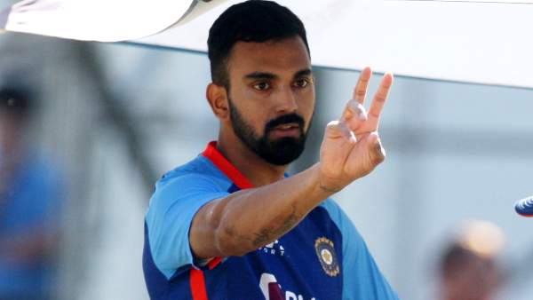 വിചിത്രമായ തന്ത്രങ്ങള്‍