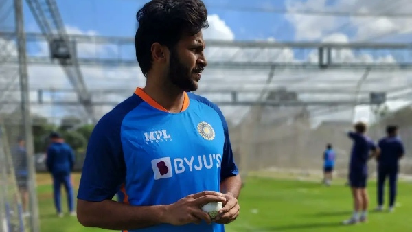 ശര്‍ദ്ദുലിനെ കളിപ്പിക്കണമായിരുന്നു