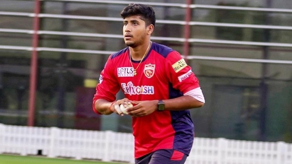 യഷ് ടാക്കൂര്‍