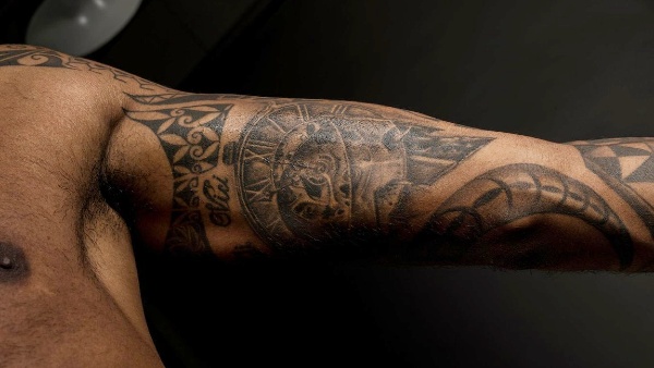 ക്ലോക്ക് ടാറ്റൂ