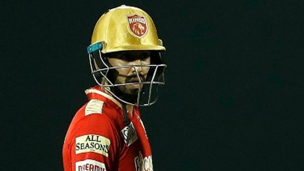 വ്യത്യസ്ത ഷോട്ടുകള്‍ കളിക്കാന്‍ മിടുക്കന്‍