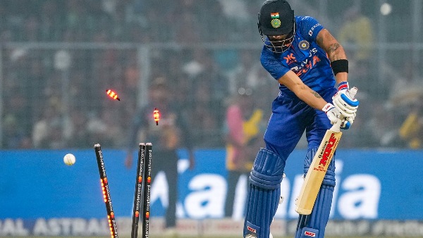  രണ്ടാമത്തെ പിഴവ്- വിക്കറ്റുകള്‍ അനായാസം കൈവിട്ടു