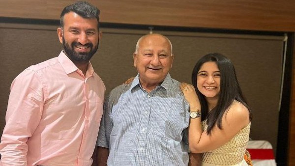 എച്ച് ആര്‍ മാനേജറായി ജോലി ചെയ്യുന്നു