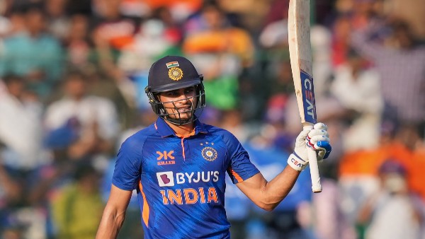 ഇരട്ട സെഞ്ച്വറി നേടുന്ന അഞ്ചാമത്ത ഇന്ത്യന്‍ താരം