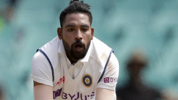 ഒരു വര്‍ഷം 40ലധികം വിക്കറ്റ്