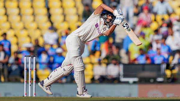 ബാറ്റിങിന് ആഴം നല്‍കി