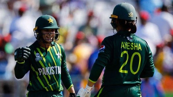 ആയിഷ നസീമിന്റെ വെടിക്കെട്ട്