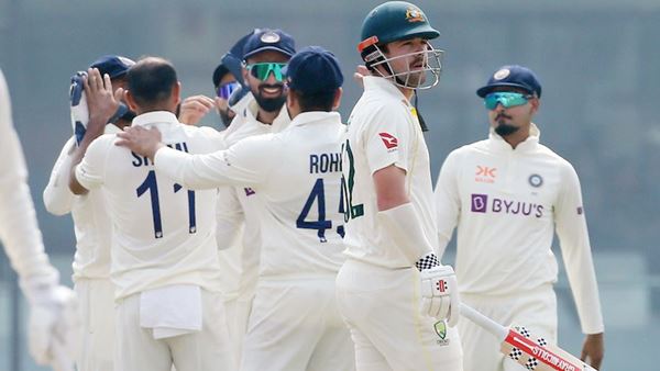 പ്ലേയിങ് 11