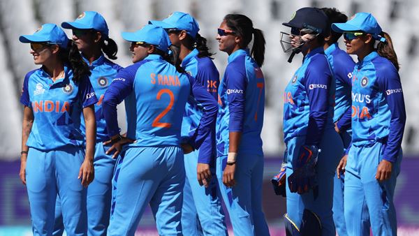 ബൗളിങ്ങില്‍ ഇന്ത്യ ശരാശരി