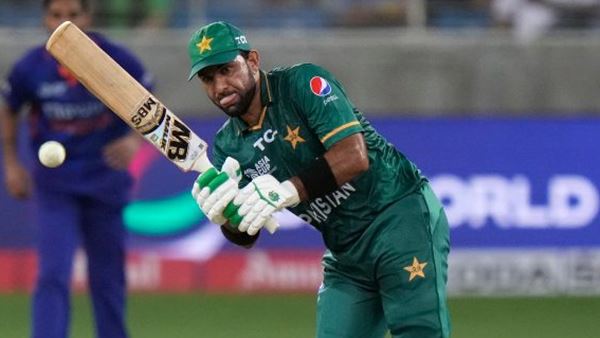 സിക്‌സുകളുടെ പെരുമഴ