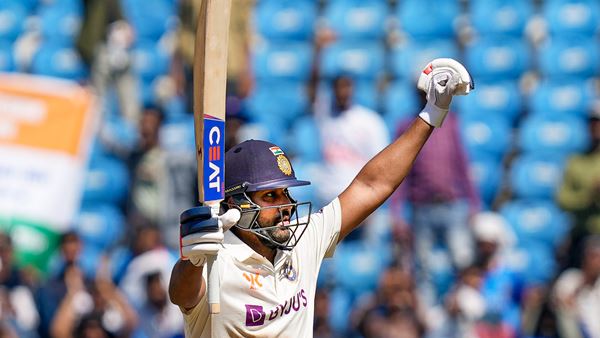 സെഞ്ച്വറിയോടെ രോഹിത്