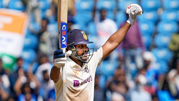 2013ല് ആദ്യ ടെസ്റ്റ് സെഞ്ച്വറി 2013ല് ആദ്യ ടെസ്റ്റ് സെഞ്ച്വറി