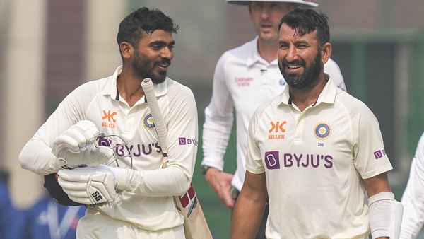 ഓസീസിനെ നിഷ്പ്രഭരാക്കി ഇന്ത്യ