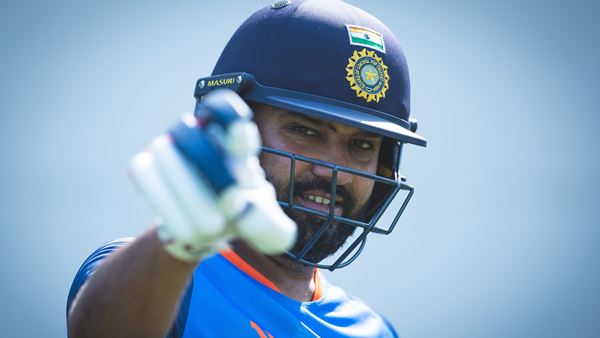 ക്യാപ്റ്റനായുള്ള തുടക്കം