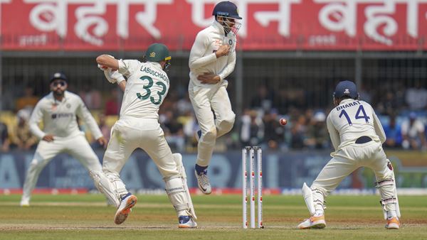 ഖവാജയ്ക്കു ഫിഫ്റ്റി