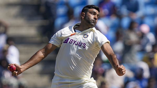 എന്തിനാണ് ബോള് മാറ്റിയത്? എന്തിനാണ് ബോള് മാറ്റിയത്?