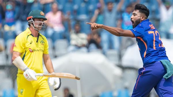 ന്യൂബോളില്‍ മികവ് തുടര്‍ന്ന് സിറാജ്