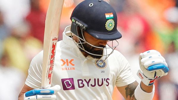 സച്ചിനെയും കോലി പിന്നിലാക്കി