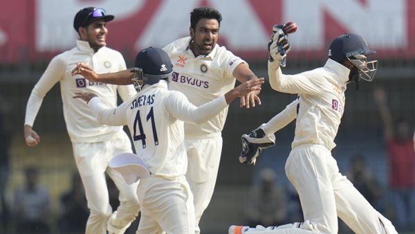 എന്താണ് സംഭവിച്ചത്? എന്താണ് സംഭവിച്ചത്?