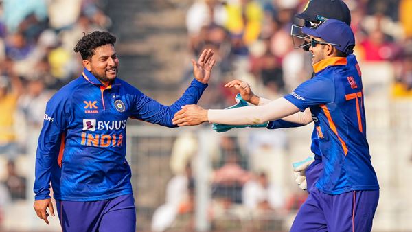 കുല്‍ദീപിന്റെ പ്രകടനം കൊള്ളാം