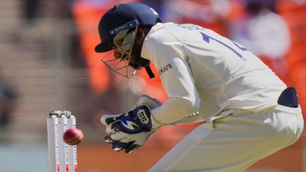 കെ എസ് ഭരത്