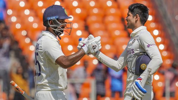 മൂന്നാം വിക്കറ്റ് കൂട്ടുകെട്ട് കരുത്തായി