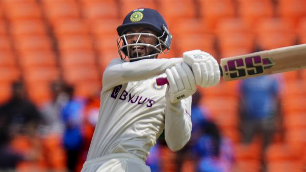 ബാറ്റിങ്ങിലും ഭരത് മെച്ചപ്പെടണം