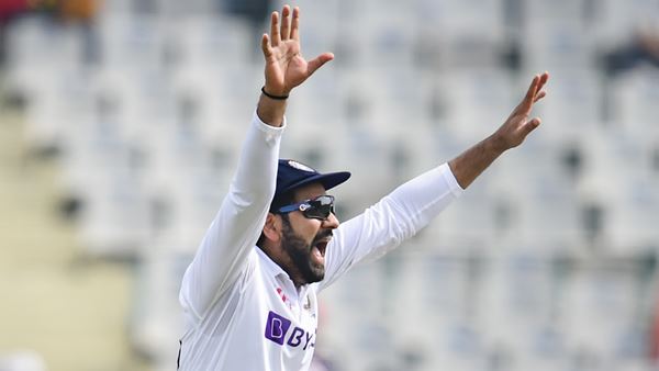 രോഹിത്തിനെ പറ്റിച്ചു