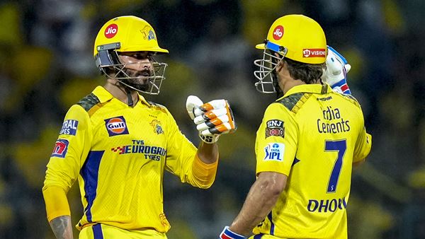 ms dhoni-ravindra jadeja