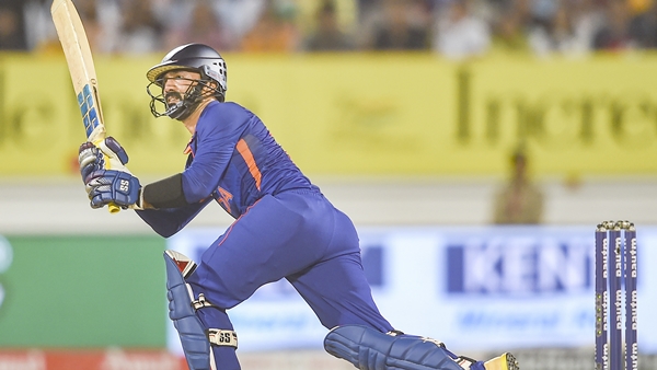 DINESH KARTHIK