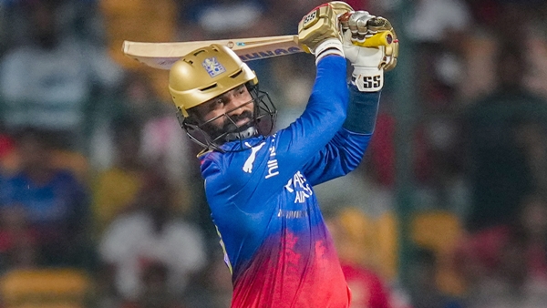 DINESH KARTHIK