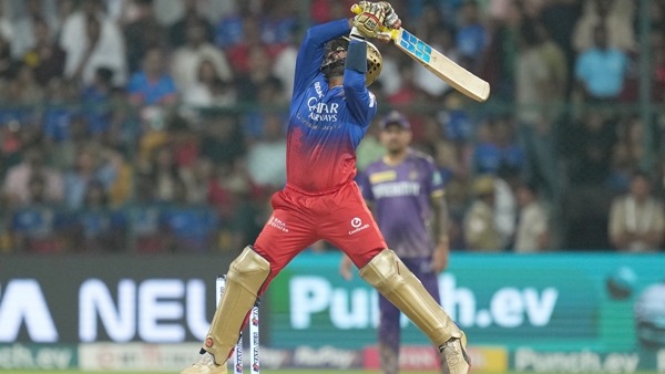 DINESH KARTHIK