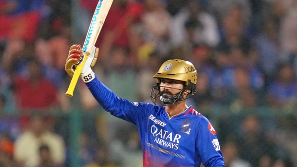 DINESH KARTHIK